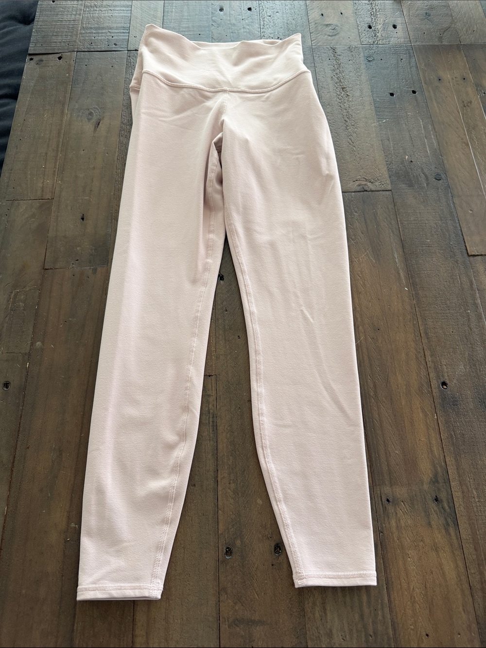ALO Yoga Women’s High-Waist Airbrush Leggings in Light Pink